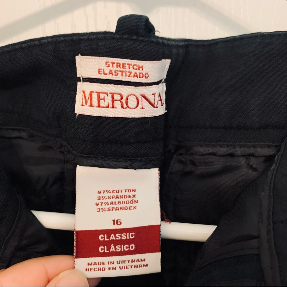 Merona Woman’s Straight Leg Pants Size 16 Black Classic Stretch - Picture 3 of 4